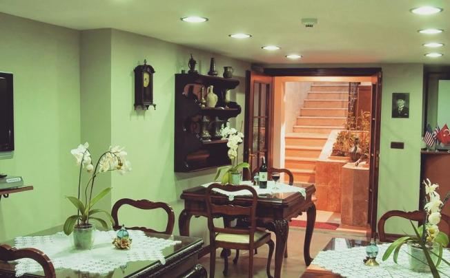 Фото отеля Villa Sphendone Suites Istanbul