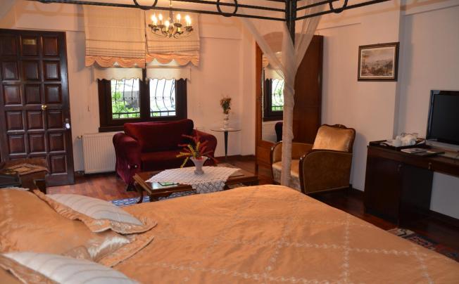 Фото отеля Villa Sphendone Suites Istanbul