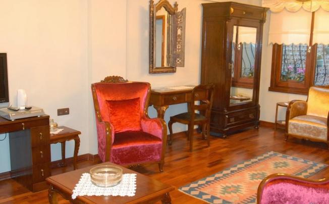 Фото отеля Villa Sphendone Suites Istanbul