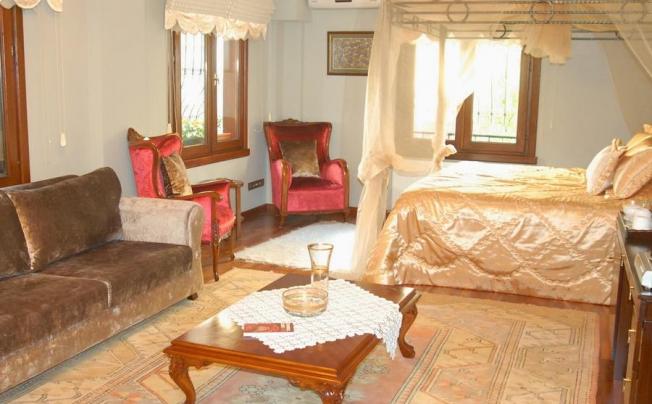 Фото отеля Villa Sphendone Suites Istanbul