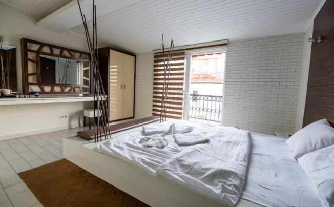 Фото отеля ELEMENT SUITES HOTEL