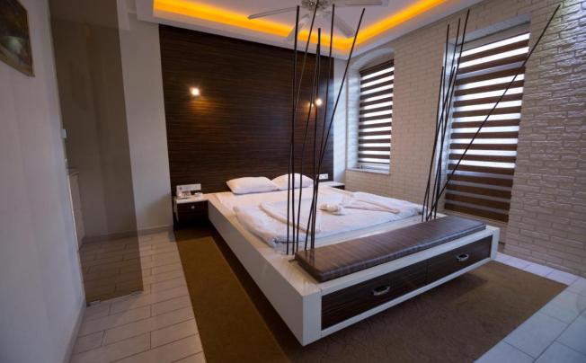 Фото отеля ELEMENT SUITES HOTEL