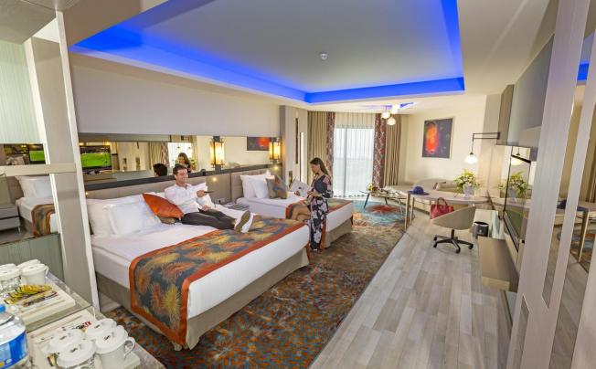 Фото отеля Royal seginus hotel