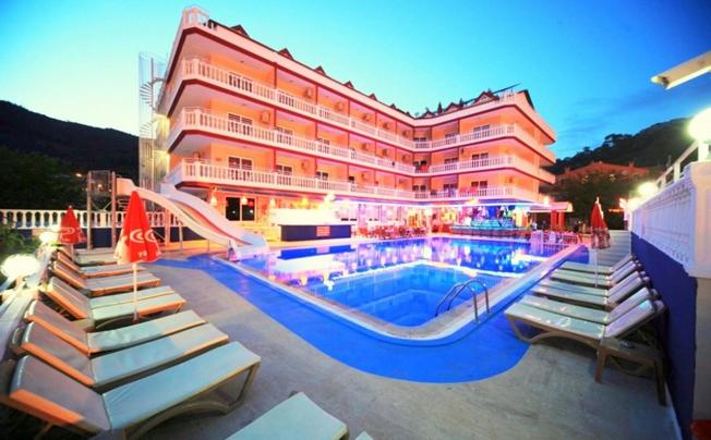 Фото отеля Mustis Royal Plaza