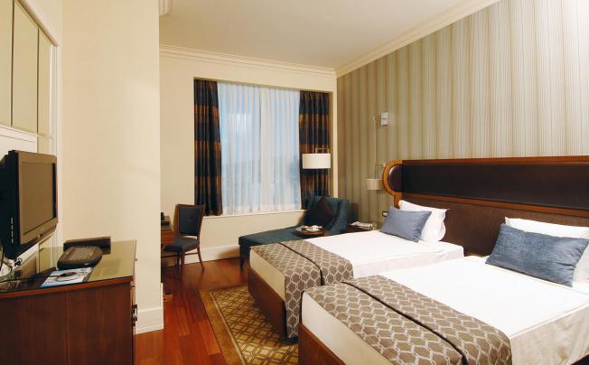 Фото отеля Titanic Business Kartal