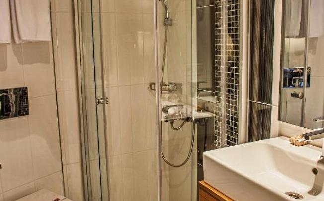 Фото отеля MR BIRD HOTEL