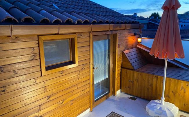 Фото отеля Wonder Wood Hotel