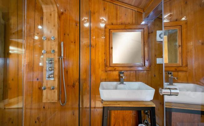 Фото отеля Wonder Wood Hotel
