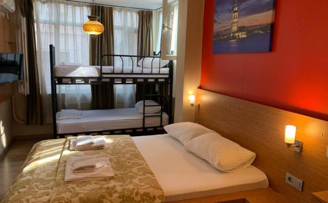 Фото отеля Antique Hostel