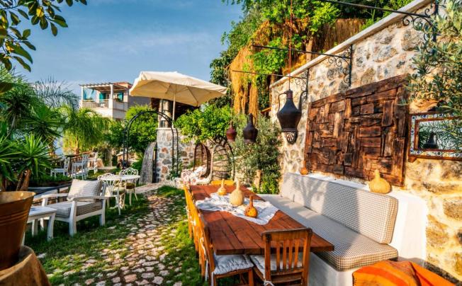 Фото отеля UNIQUE BOUTIQUE HOTEL 