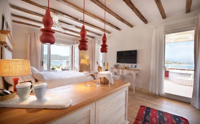Фото отеля UNIQUE BOUTIQUE HOTEL 