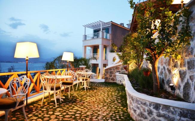 Фото отеля UNIQUE BOUTIQUE HOTEL 