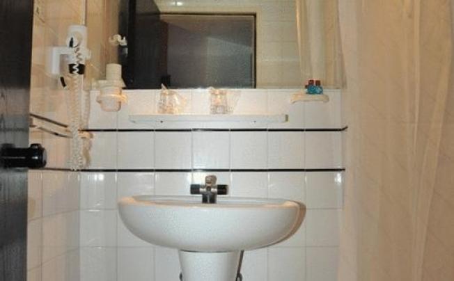 Фото отеля GREEN PEACE HOTEL 