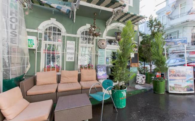Фото отеля ISTANBUL TAKSIM GREEN HOUSE HOSTEL