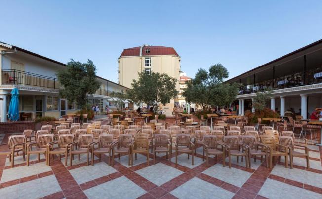 Фото отеля Get Enjoy Hotel