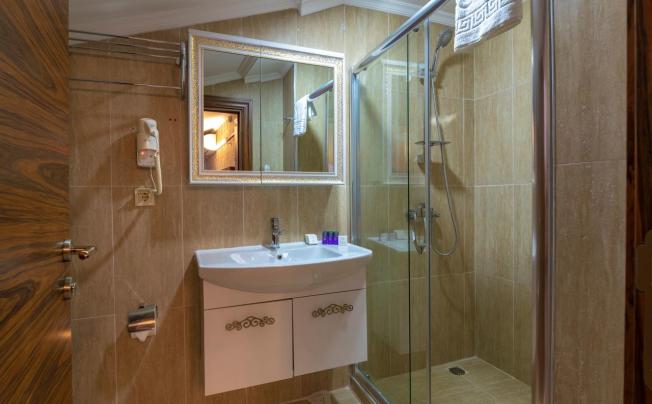 Фото отеля Vision Deluxe Hotel