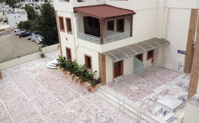 Фото отеля Ozukara Apartments
