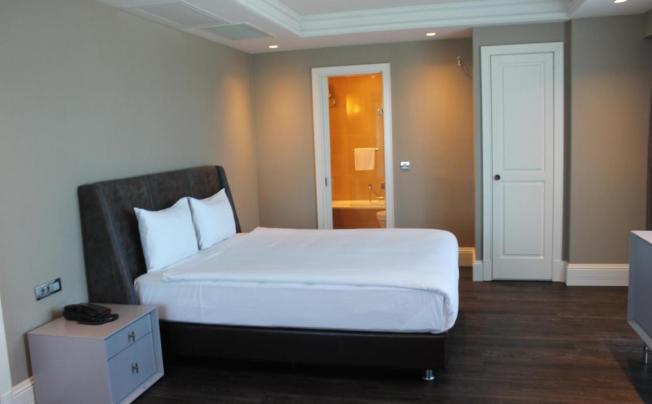 Фото отеля WINDSOR HOTEL & CONVENTION CENTER ISTANBUL