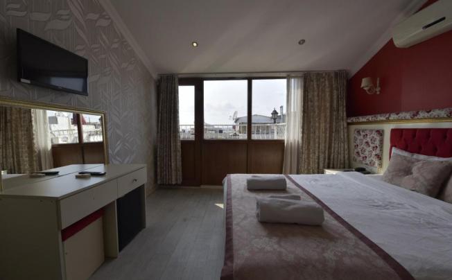 Фото отеля Nova Roma Hotel