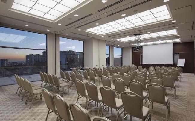 Фото отеля HILTON GARDEN INN ISTANBUL UMRANIYE