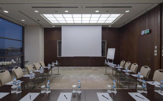 Фото отеля HILTON GARDEN INN ISTANBUL UMRANIYE