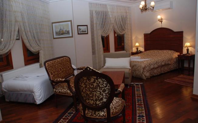 Фото отеля Tashkonak Studio Suites