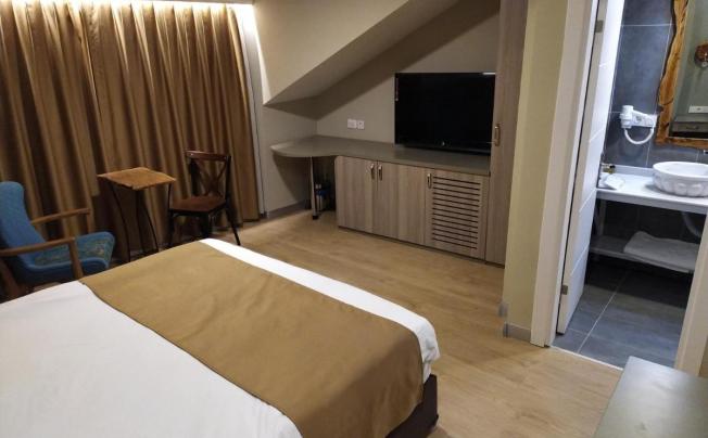 Фото отеля Jakaranda Hotel