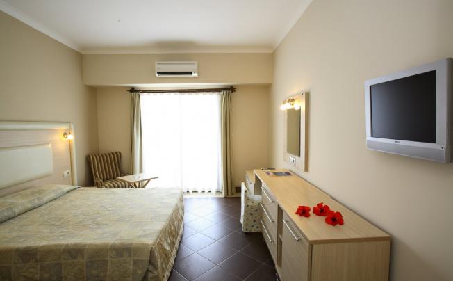 Фото отеля Forever Club hotel