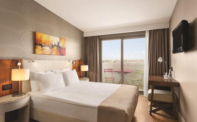 Фото отеля Ramada By Wyndham Istanbul Grand Bazaar