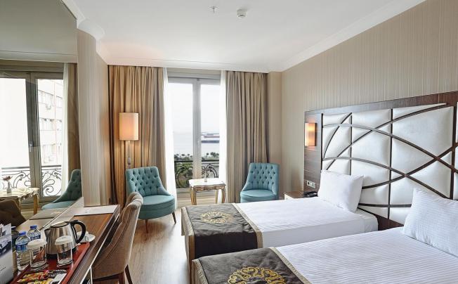 Фото отеля THE GRAND MIRA HOTEL
