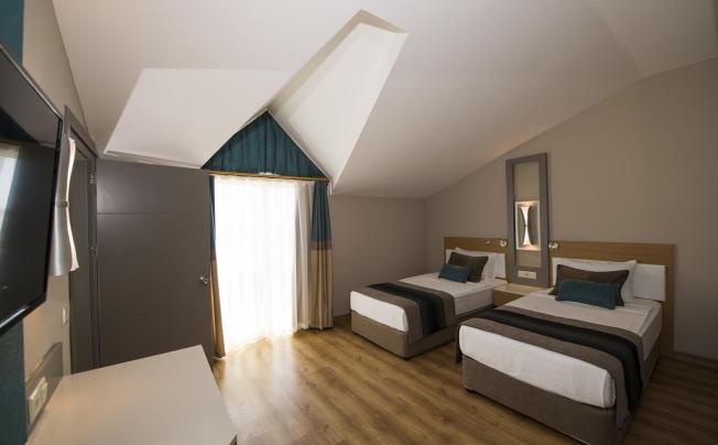 Фото отеля Palm World Side Resort & Spa