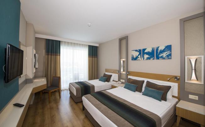 Фото отеля Palm World Side Resort & Spa