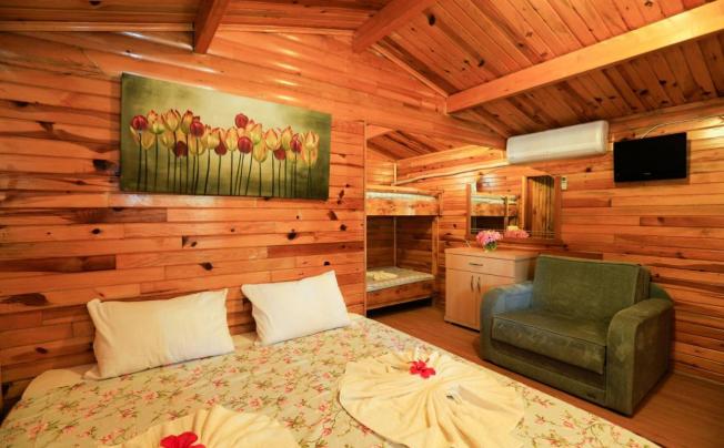 Фото отеля Oranj Ranch Hotel