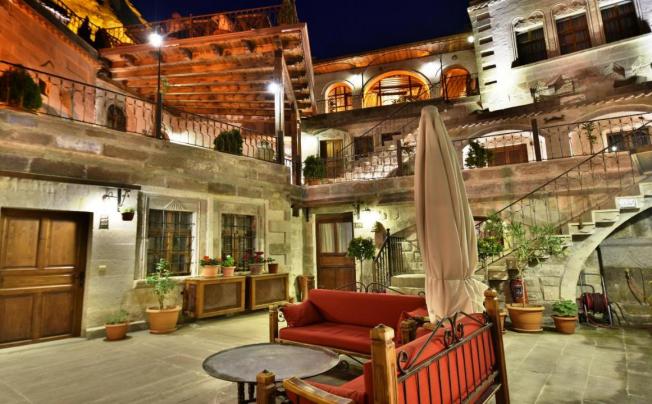 Фото отеля HARMAN CAVE HOTEL