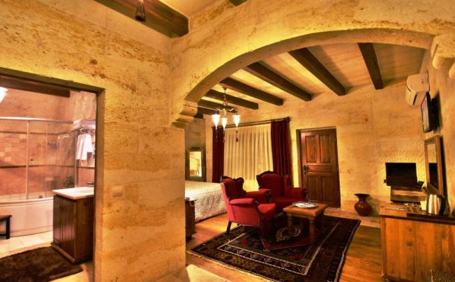 Фото отеля HARMAN CAVE HOTEL