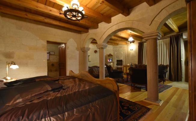Фото отеля HARMAN CAVE HOTEL
