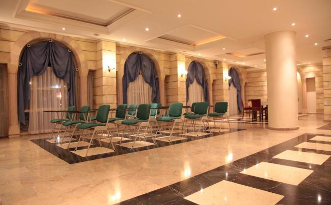 Фото отеля TASSARAY HOTEL