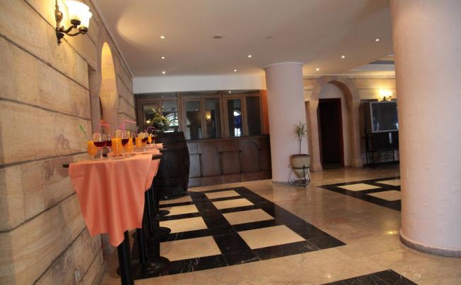 Фото отеля TASSARAY HOTEL