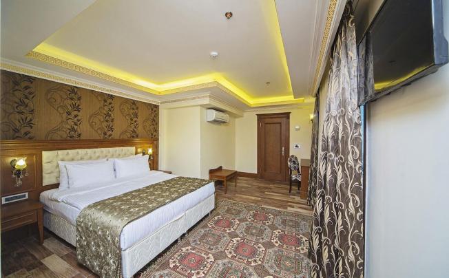 Фото отеля LAUSOS PALACE HOTEL