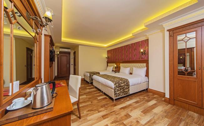 Фото отеля LAUSOS PALACE HOTEL