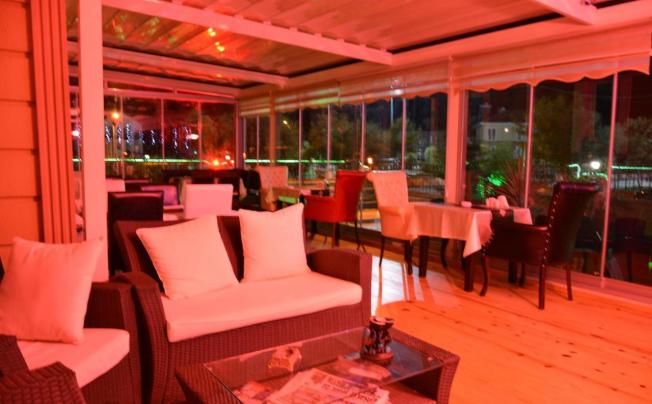Фото отеля Assortie La Villa Hotel