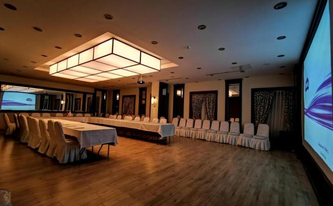 Фото отеля White Park Hotel