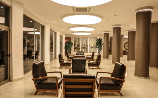 Фото отеля Lalila Blue Suites
