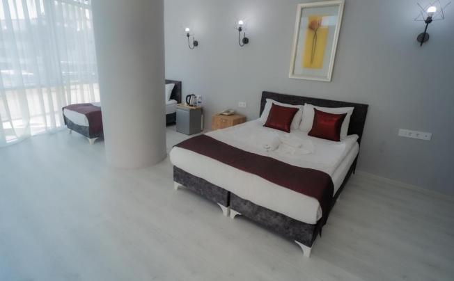 Фото отеля Grand Niki Hotel & Spa