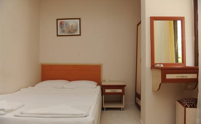 Фото отеля Holiday World Hotel