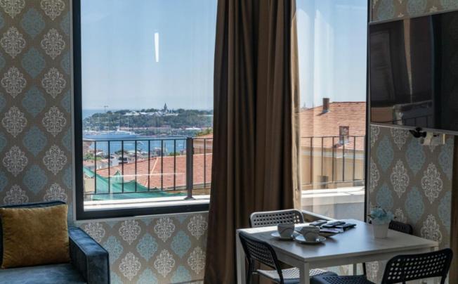 Фото отеля Royal Taksim Suites