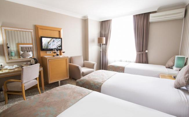 Фото отеля Villa Zurich hotel