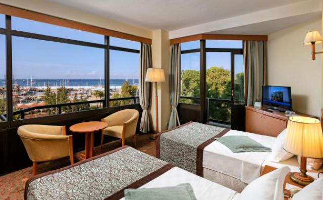 Фото отеля Ozkaymak Marina Anex Building