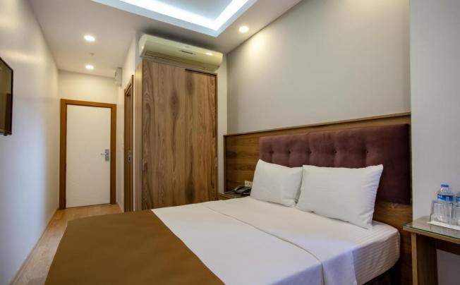 Фото отеля West Palace Hotel