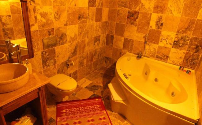Фото отеля DILEK TEPESI CAVE HOTEL